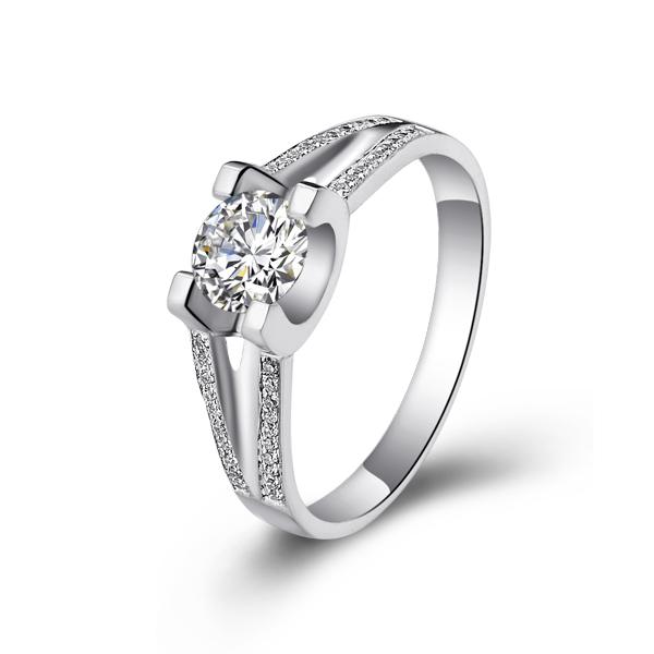 城堡-白18K金钻石戒指