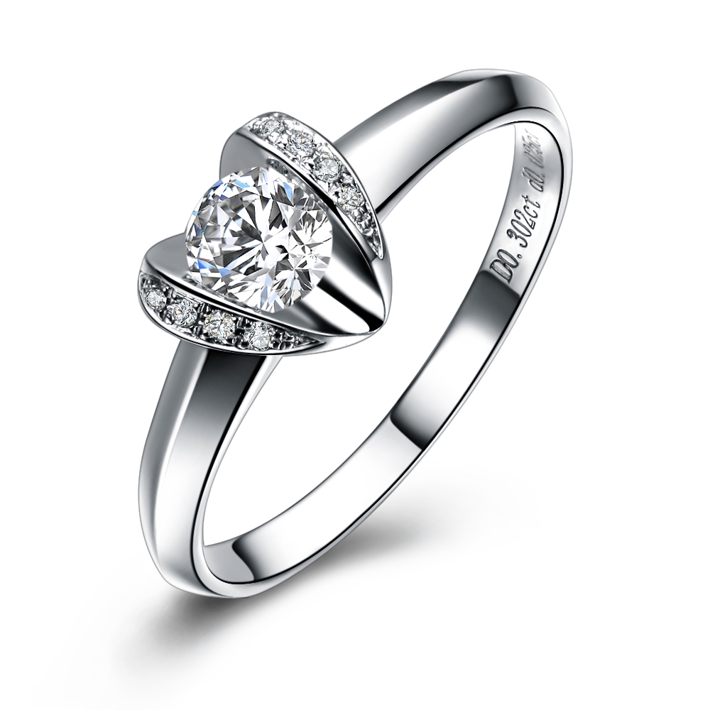 心中挚爱-白18K金钻石戒指